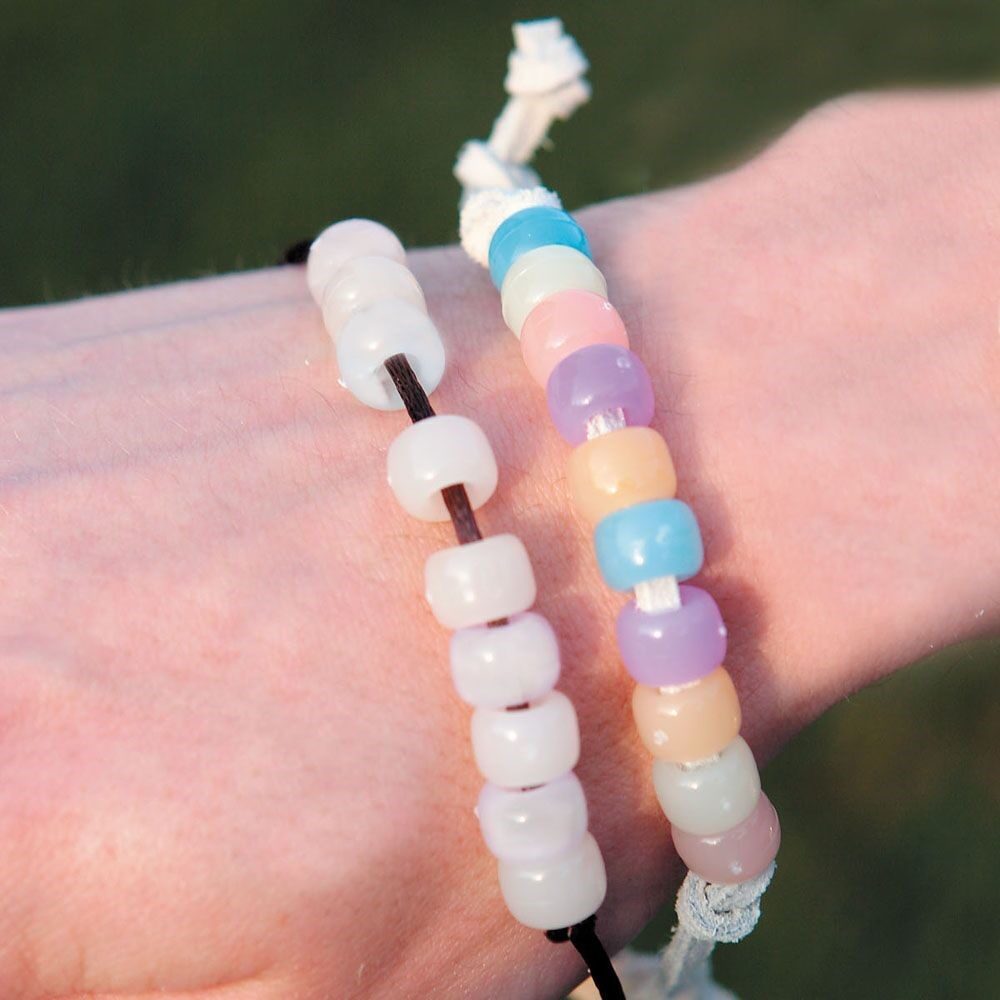 SUNLIGHT REACTIVE COLORED BEADS